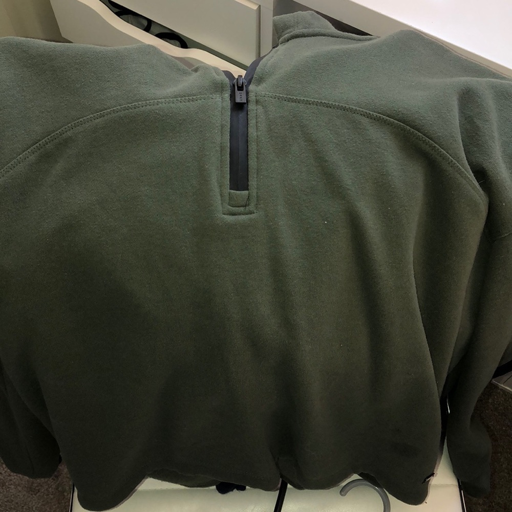 dkny zip up